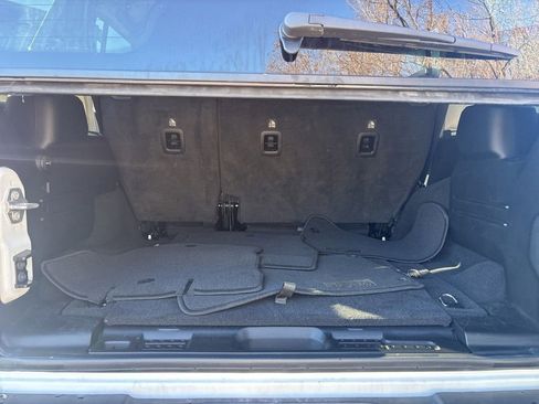 Used 2025 Jeep Wrangler Unlimited Rubicon image 11