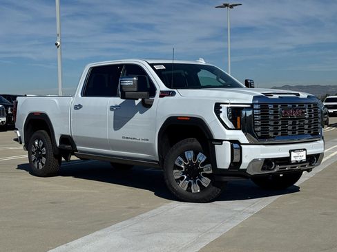 New 2026 GMC Sierra 2500 Denali w/ Denali Reserve Package image 2