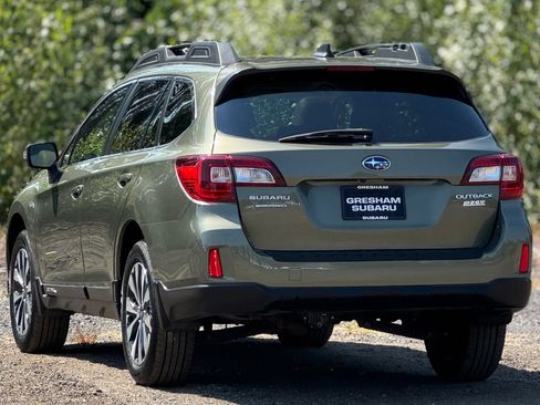 Used 2016 Subaru Outback 2.5i Limited AWD/4WD image 5