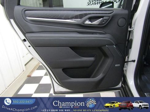 Used 2022 GMC Yukon Denali AWD/4WD image 19