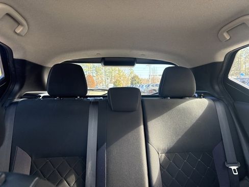 Used 2018 Nissan Kicks SV image 13