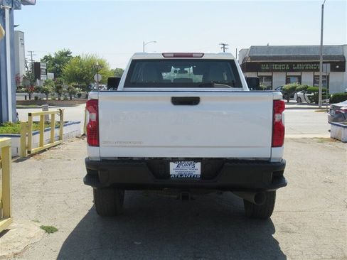 Used 2021 Chevrolet Silverado 2500 W/T image 3