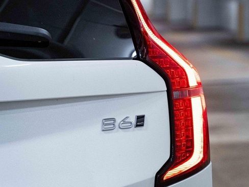 New 2026 Volvo XC90 B6 Plus w/ Protection Package Premier image 8