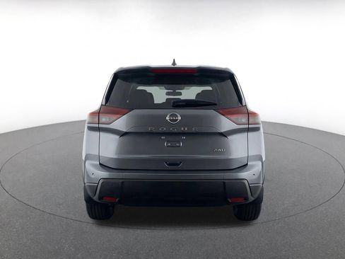 Used 2025 Nissan Rogue SV FWD image 8