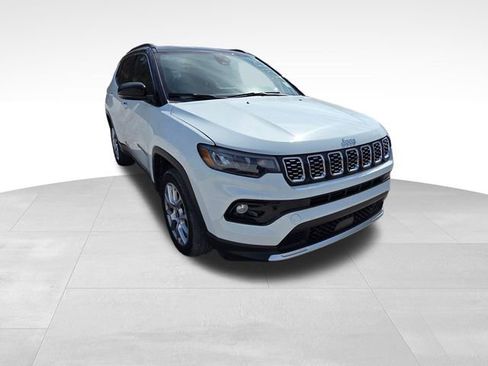 Used 2025 Jeep Compass Limited image 25