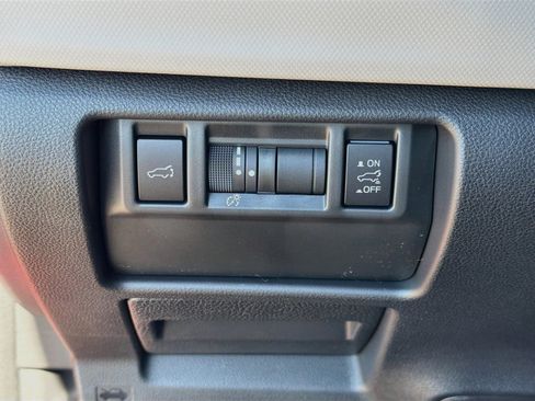 Used 2026 Subaru Forester Premium AWD/4WD image 35