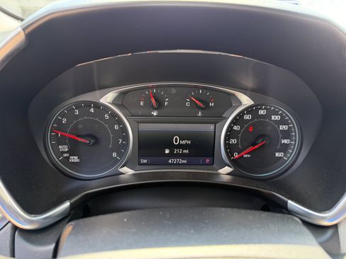 Used 2021 Chevrolet Equinox Premier AWD/4WD image 16