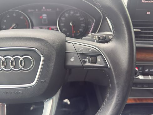Used 2023 Audi Q5 2.0T Premium w/ Convenience Package AWD/4WD image 17