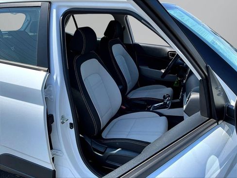 Certified 2022 Hyundai Venue SEL w/ Cargo Package FWD image 27