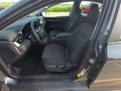 Used 2025 Toyota Camry LE FWD image 11