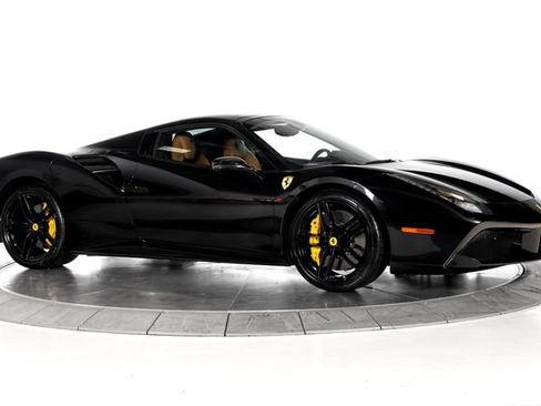 Used 2018 Ferrari 488 Spider RWD image 14
