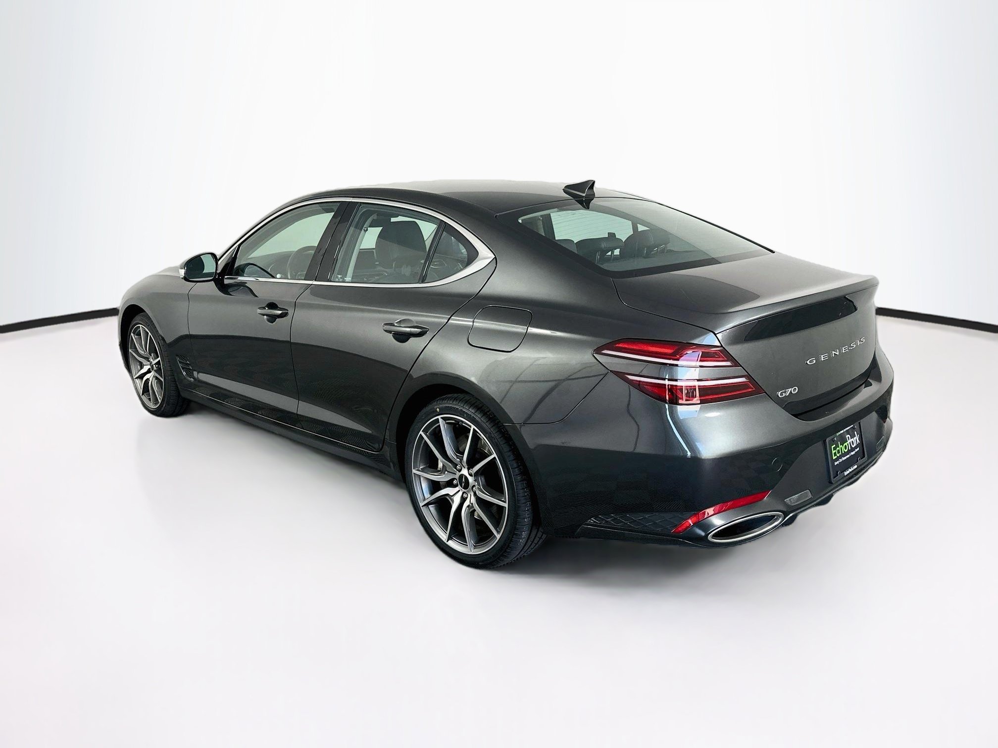 Used 2026 Genesis G70 2.5T RWD image 5