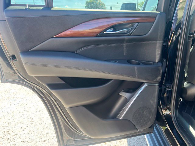 Used 2020 Cadillac Escalade Luxury AWD/4WD image 21
