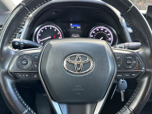 Used 2021 Toyota Camry SE FWD image 22