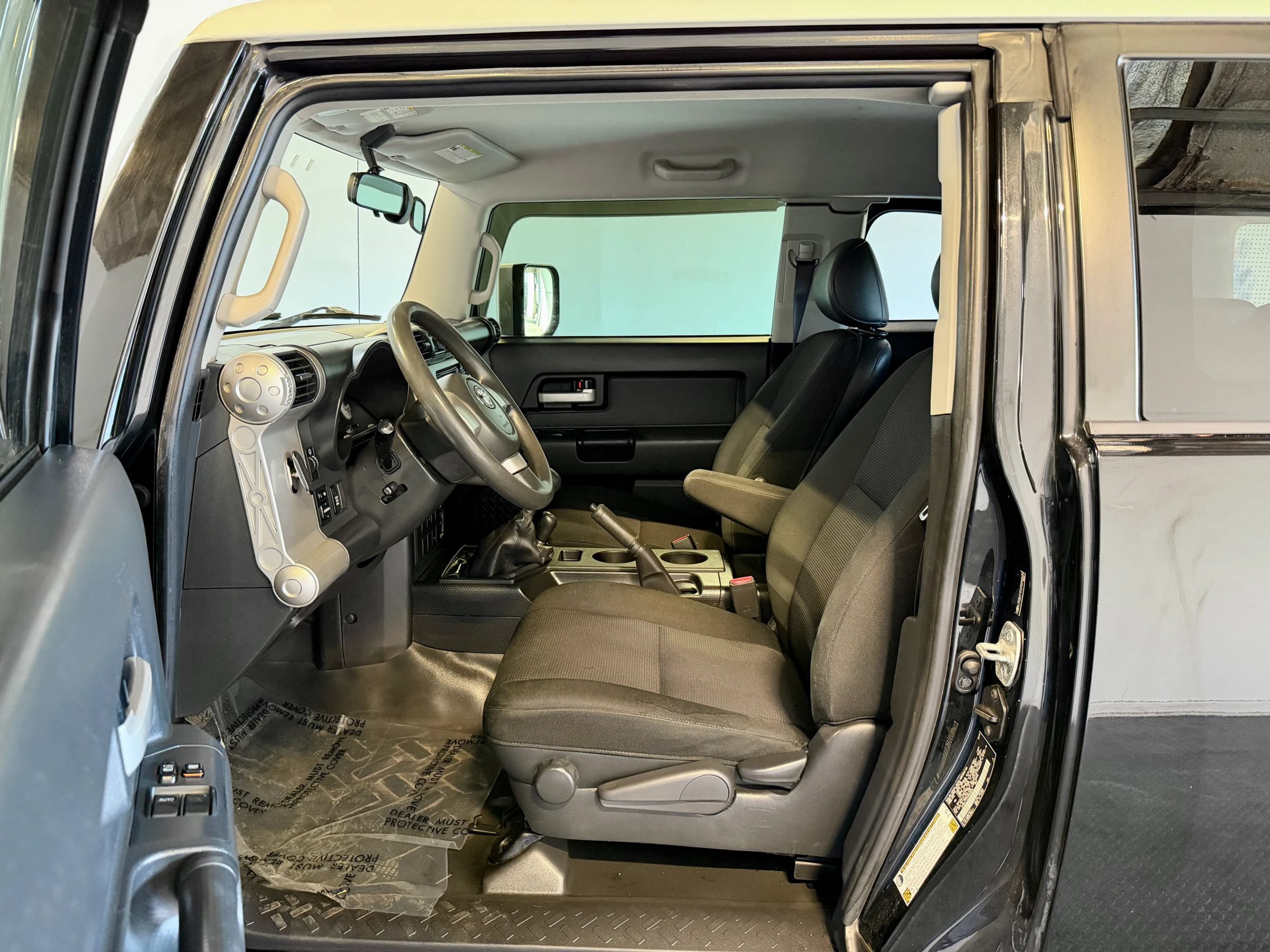 Used 2007 Toyota FJ Cruiser 4WD w/ Convenience Pkg image 7