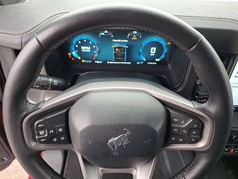 Certified 2025 Ford Bronco Badlands AWD/4WD image 20