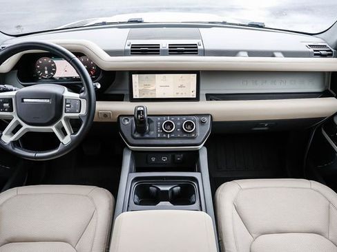 Used 2023 Land Rover Defender 110 S image 10