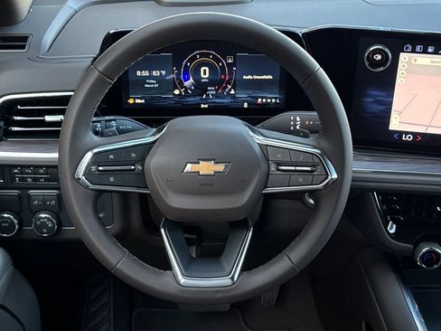 New 2026 Chevrolet Suburban LS image 14