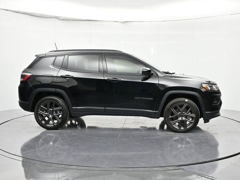 New 2026 Jeep Compass Latitude AWD/4WD image 4
