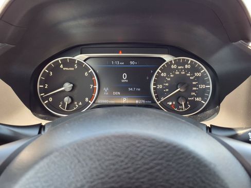 Used 2024 Nissan Altima 2.5 SV FWD image 14