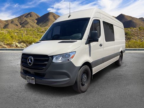 Used 2026 Mercedes-Benz Sprinter 2500 image 13