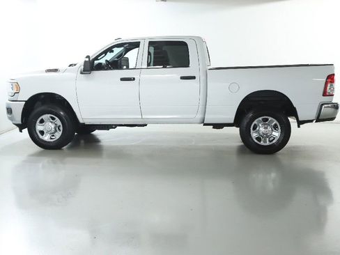 Used 2024 RAM 2500 Tradesman w/ Chrome Appearance Group AWD/4WD image 40