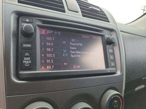 Used 2013 Toyota Corolla S image 19