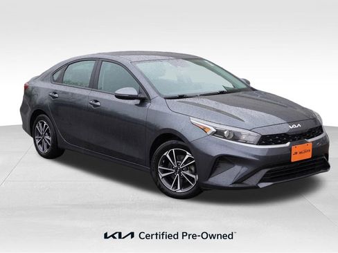 Certified 2024 Kia Forte LXS w/ LXS Technology Package FWD image 1