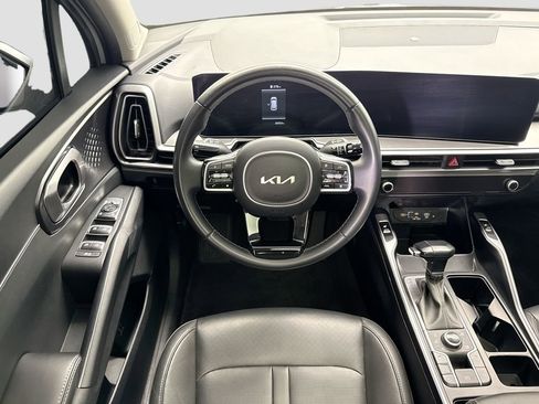 Used 2024 Kia Sorento S w/ Panoramic Sunroof Package image 10