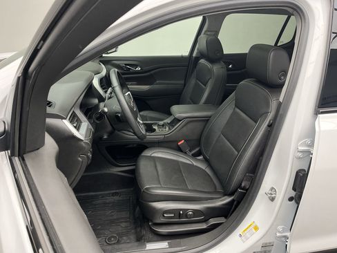 Certified 2023 GMC Acadia SLT w/ Elevation Edition image 11