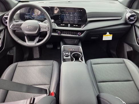 New 2026 Chevrolet Equinox LT w/ Convenience Package II image 19