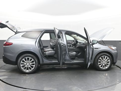 Used 2018 Buick Enclave Premium w/ Experience Buick Package image 43