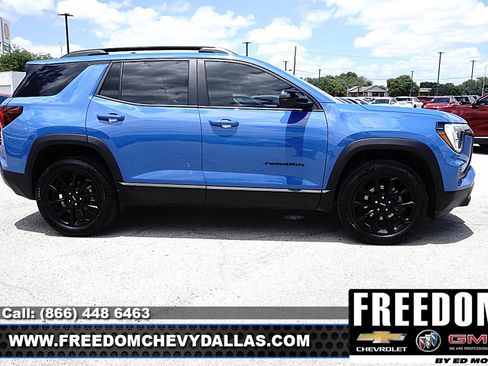 New 2026 GMC Terrain Elevation w/ Elevation Premium Package FWD image 8