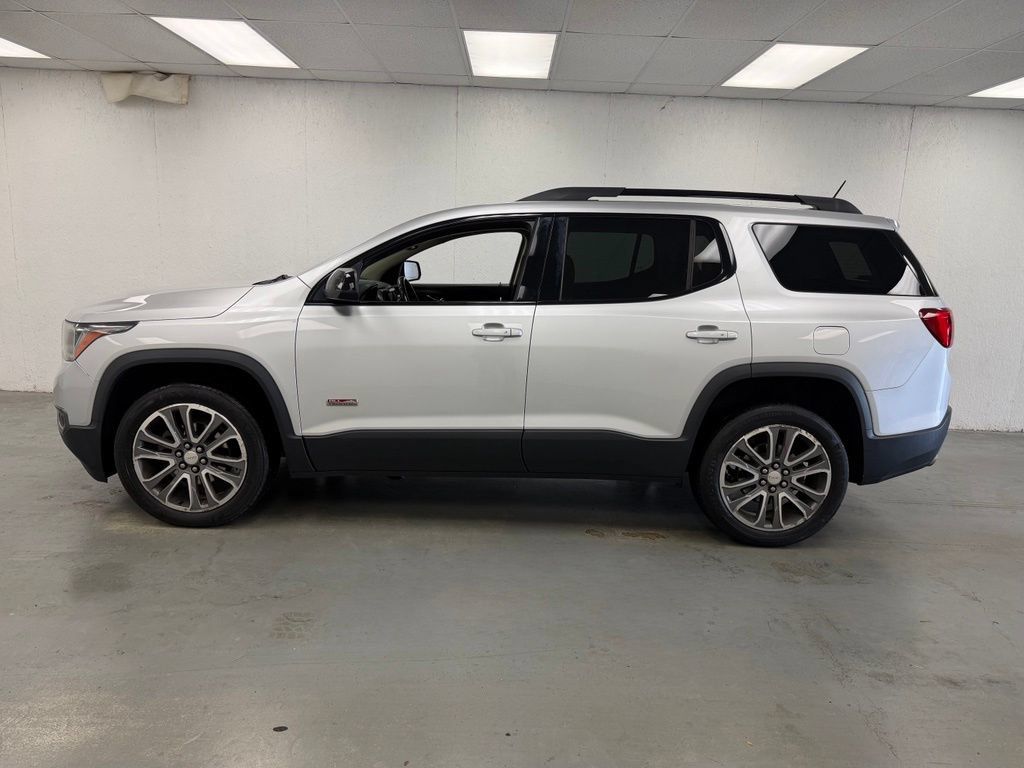 Used 2017 GMC Acadia SLT AWD/4WD image 2