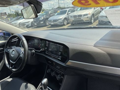 Used 2019 Volkswagen Jetta SE FWD image 13