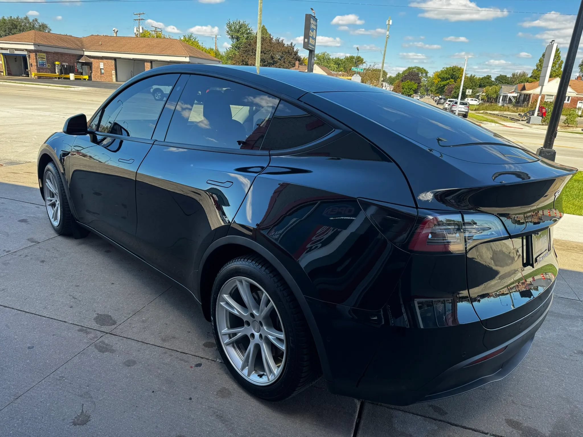 Used 2020 Tesla Model Y Long Range AWD/4WD image 5