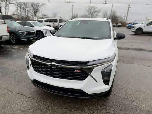 New 2026 Chevrolet Trax RS w/ Sunroof Package image 5