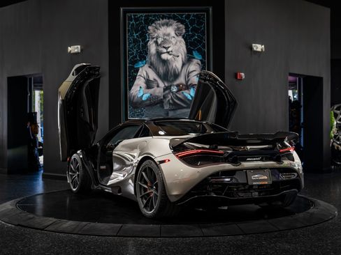 Used 2020 McLaren 720S Luxury image 25