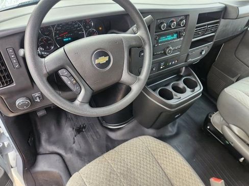 Used 2025 Chevrolet Express 3500 w/ Power Convenience Package image 27
