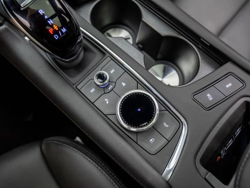 New 2026 Cadillac XT5 Premium Luxury w/ LPO, Floor Liner Package AWD/4WD image 28