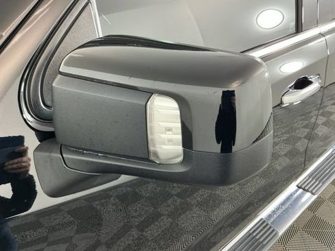 Used 2021 Chevrolet Silverado 1500 High Country AWD/4WD image 9