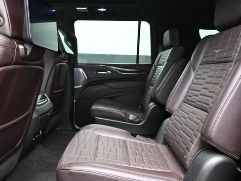 Used 2023 Cadillac Escalade ESV Sport Platinum w/ LPO, ONYX Package image 14