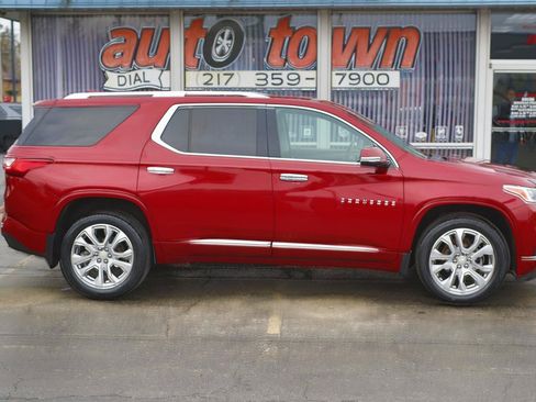 Used 2020 Chevrolet Traverse Premier w/ LPO, Floor Liner Package AWD/4WD image 21