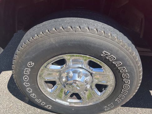 Used 2017 RAM 2500 Tradesman w/ Chrome Appearance Group image 6