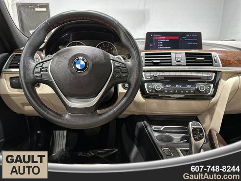Used 2018 BMW 330i xDrive Sedan w/ Premium Package image 8