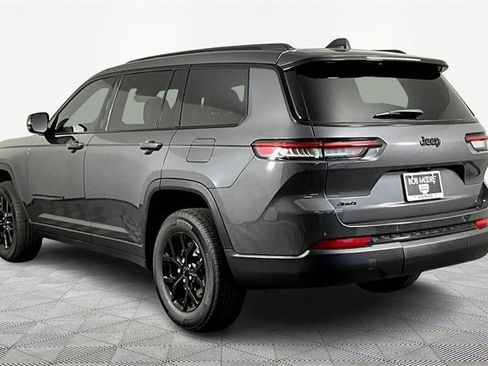 New 2025 Jeep Grand Cherokee L Altitude image 4