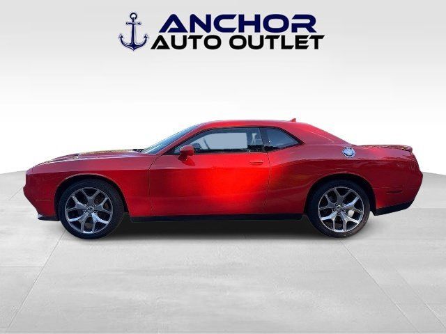 Used 2016 Dodge Challenger SXT Plus RWD image 5
