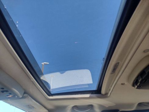 Used 2005 HUMMER H2 SUT w/ Preferred Equipment Group image 14