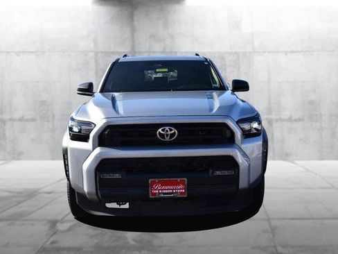 Used 2025 Toyota 4Runner 4WD image 4