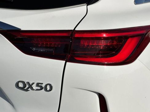 Used 2019 INFINITI QX50 Luxe image 34